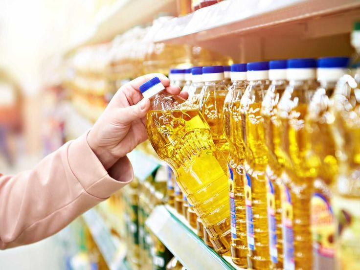 How to Plop Hair for Bouncy, Beautiful Curls